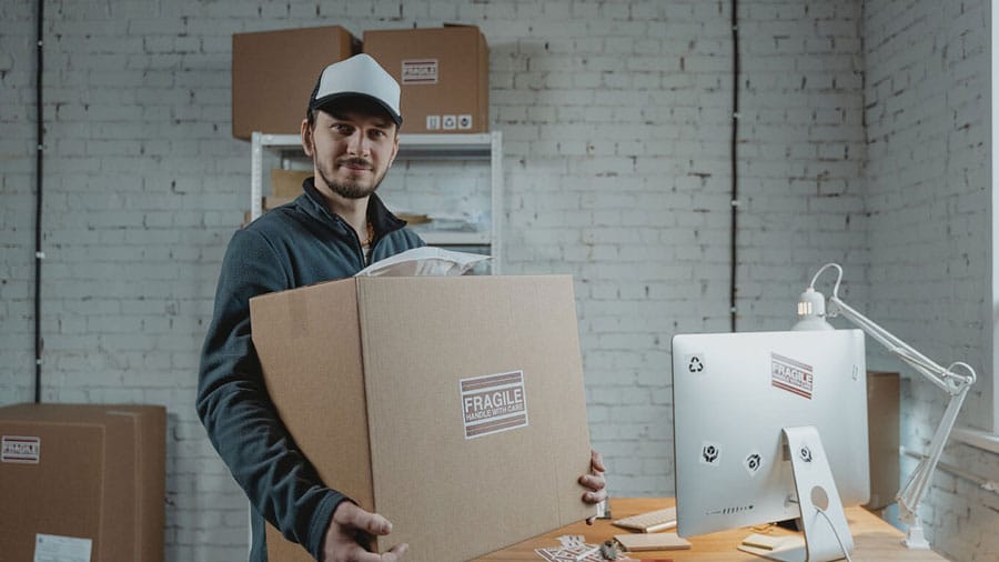 Read more about the article Complete Guide to Find the Best Courier Service to USA