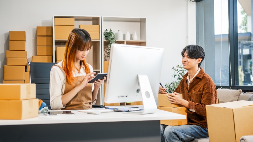 Read more about the article What is a Courier Service? Everything You Need to Know